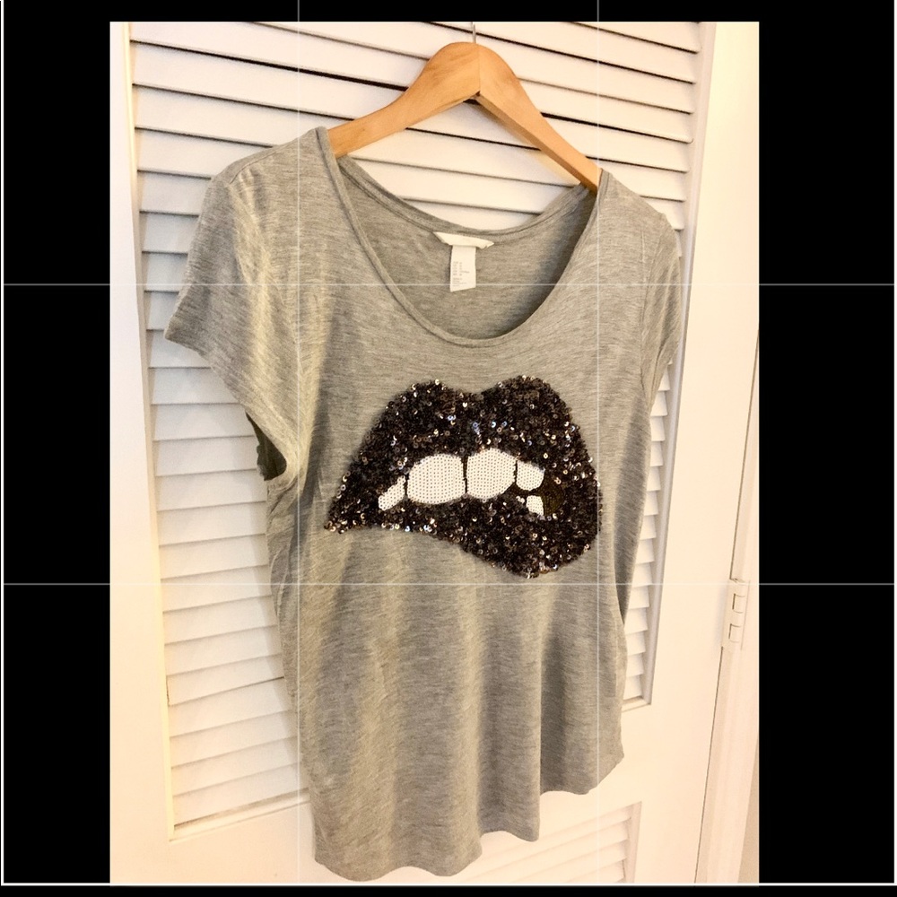 H&M grey and silver sequin t-shirt size M